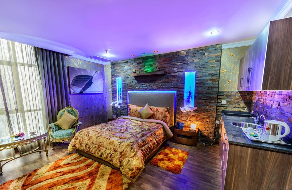 Bravo Royal Hotel Suites Koeweit Buitenkant foto