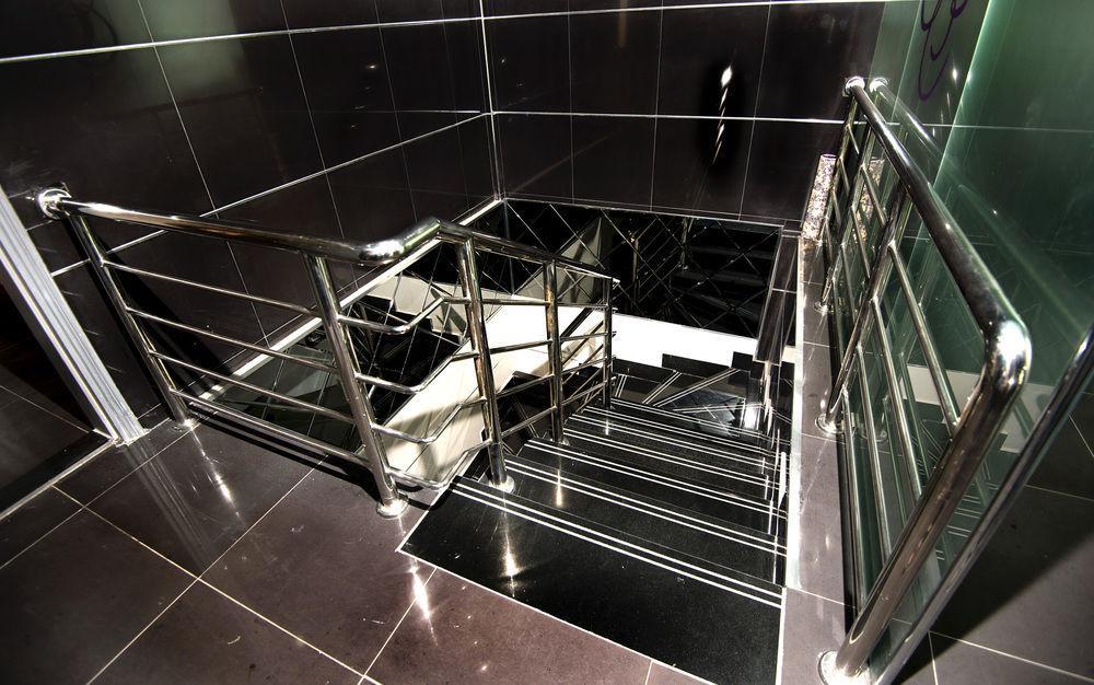 Bravo Royal Hotel Suites Koeweit Buitenkant foto