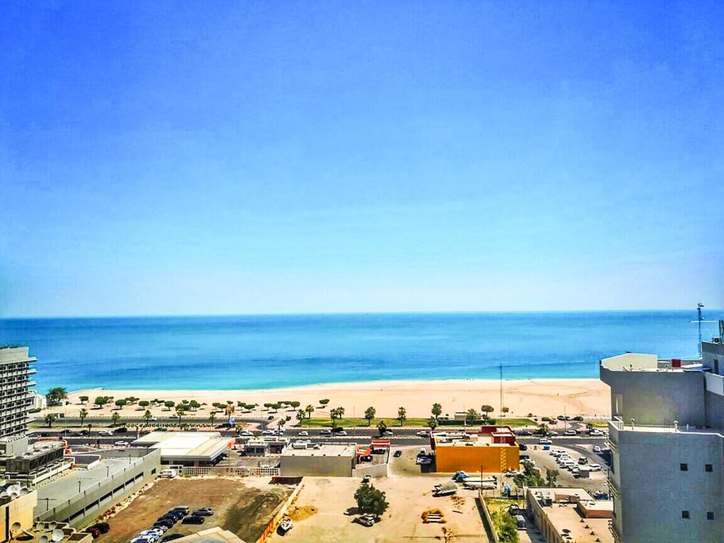Bravo Royal Hotel Suites Koeweit Buitenkant foto