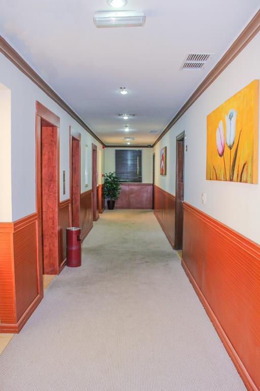 Bravo Royal Hotel Suites Koeweit Buitenkant foto