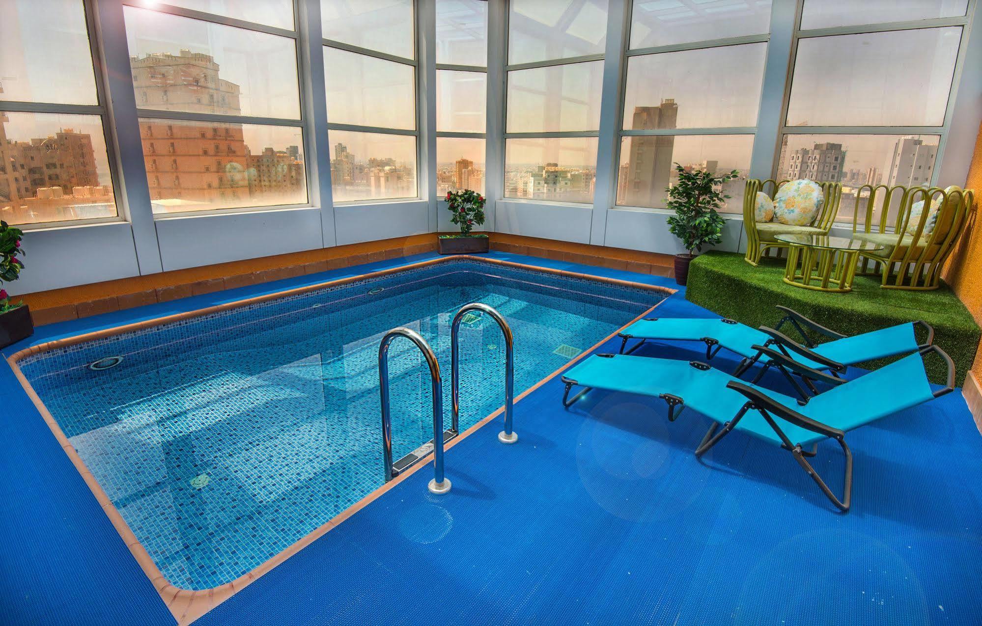Bravo Royal Hotel Suites Koeweit Buitenkant foto