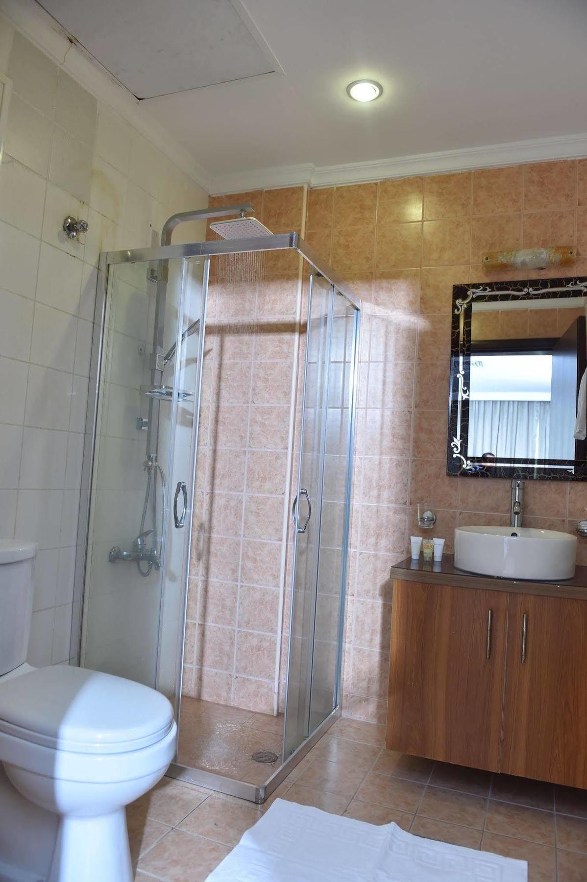 Bravo Royal Hotel Suites Koeweit Buitenkant foto